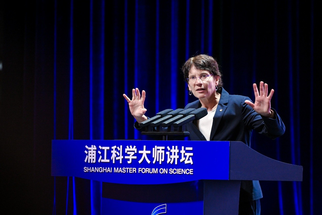 卡罗琳?露丝?贝尔托齐。